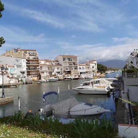 Appartement Estudi Amb Vistes Al Canal à Empuriabrava Extérieur photo